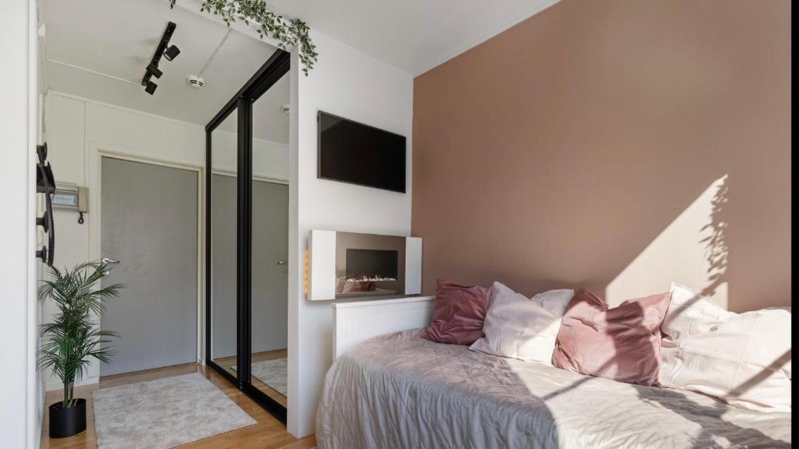 One-room Lejlighed